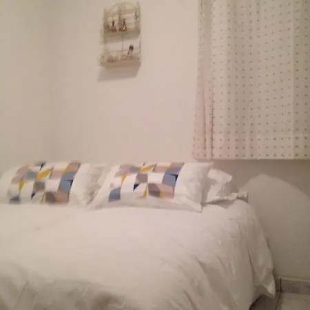 Le Cap D'agde Sleeps 4 بيت للعطل