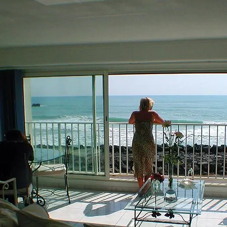 Le Cap D'agde Sleeps 4 آجد